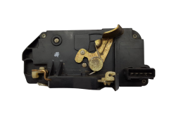 Oven lukitusmekanismi Oikea Taka 913856 Peugeot 306 Kiekert 10715