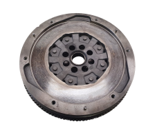 Vauhtipyörä 8200620330 1231000Q1C 7701477461 2.0 DCI Renault Nissan