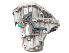 Vaihteisto Uusi Alkuperäinen TL4077 TL4126 Nissan Qashqai 1.5 DCI