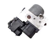 Abs-pumppu Volvo V40 S40 30857585 0273004224 Bosch 1689