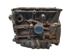 Sylinterilohko 1.8 16v F4PC772 F4P772 Renault Laguna 2