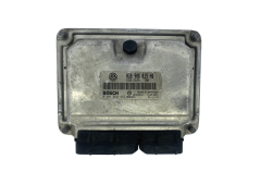 Ohjausyksikkö 038906019HQ 0281010957 VW Seat Bosch 50986
