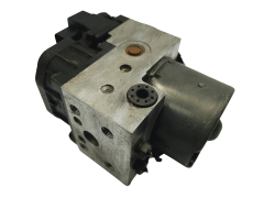 Abs-pumppu Nissan Almera 476605M303 0273004596 Bosch 63595