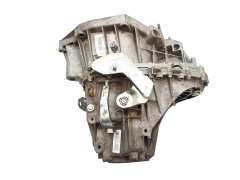 Vaihteisto TL4A001 TL4001 Renault Megane 2 1.5 DCi 7701477994 1133