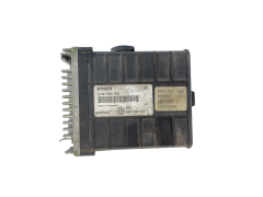 Ohjausyksikkö 030906022J 0261200326 VW Bosch 60576