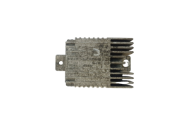 Ohjausyksikkö Mercedes A0275458032 E5001004 39996