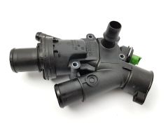Termostaatin Kotelo Alkuperäinen Citroen Peugeot 407 308 2.0 HDI 9803648780 Termostaatin Kotelo Alkuperäinen Citroen Peugeot 407 308 2.0 HDI 9803648780