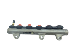 Polttoaineruisku Bosch Renault 0445214155 8200842432 2.0 DCI