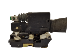 Oven lukitusmekanismi Oikea Etu 7701036101 Renault Clio I Vachette
