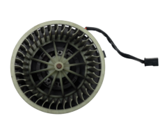 Lämmityspuhaltimen Moottori VW Audi 893819021 3137020009 Bosch 1026