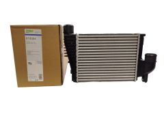 Välijäähdytin Tee Citroen Peugeot 818304 9806562180 Valeo