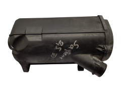 Ilmansuodattimen Kotelo 7700865972 Renault Safrane 2.5 TD 7700858410 12051