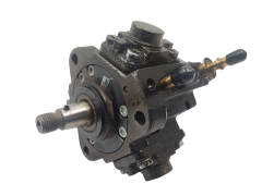 Ruiskutuspumppu Bosch 55267246 0445010466 0928400825 1.6 2.0 D Fiat 1031