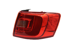 Valaisin Taka Oikea 5C6945096E 89451051902 VW Jetta DPA