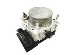 Abs-pumppu Clio 3 Renault 0265800559 8200747140 Bosch 33616