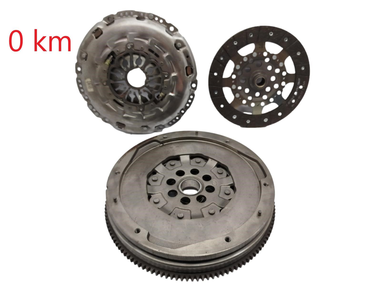 Kaksoismassavauhtipyörä + kytkin 8200437202 7701476589 7701478942 2.0DCI Renault 0km main product photo