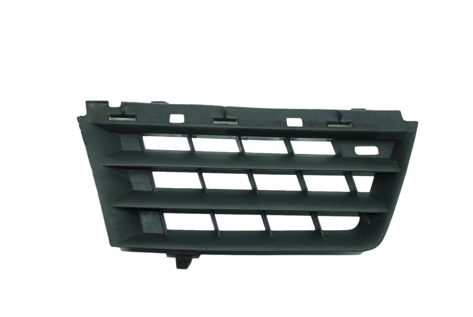 Jäähdyttimen Säleikkö Kratka Oikea Etu 8200140330 Renault Scenic II 2 7701474779 main product photo