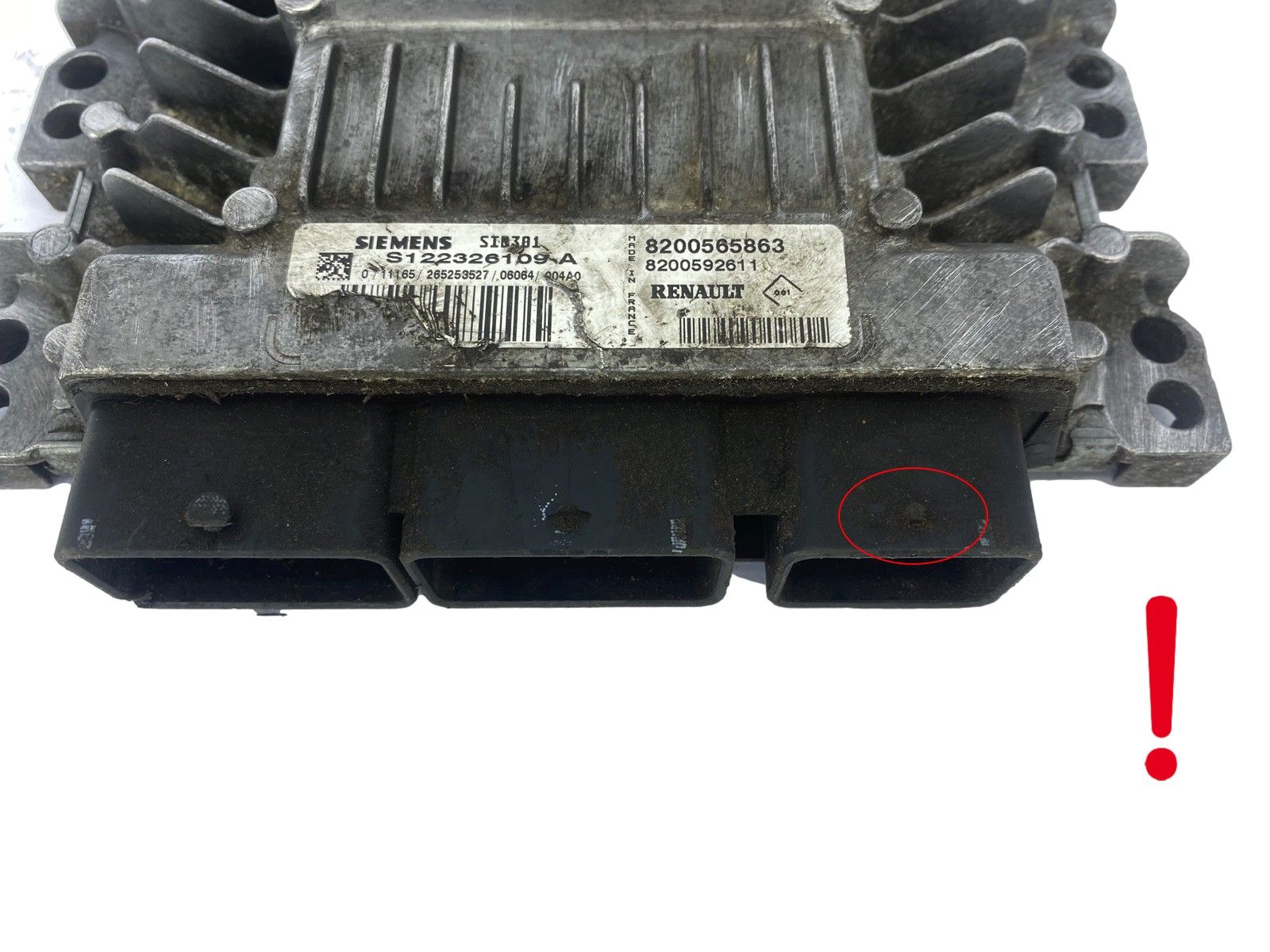 Ohjausyksikkö S122326109A 8200565863 8200592611 Renault Siemens 49136 main product photo