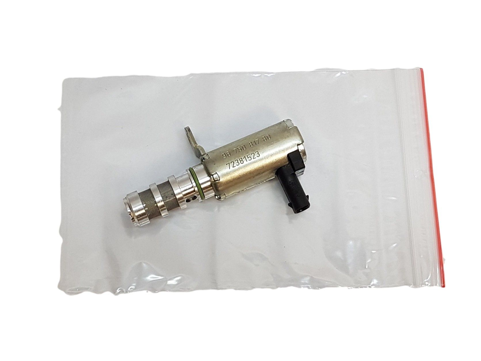 Solenoidi Citroen Peugeot 1.2 THP 72381523 9675081780 Alkuperäinen main product photo