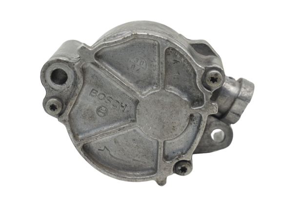 Alipainepumppu D156-1B 456570 1.6 HDI TDCI Bosch Citroen Peugeot Ford Fiat Volvo main product photo