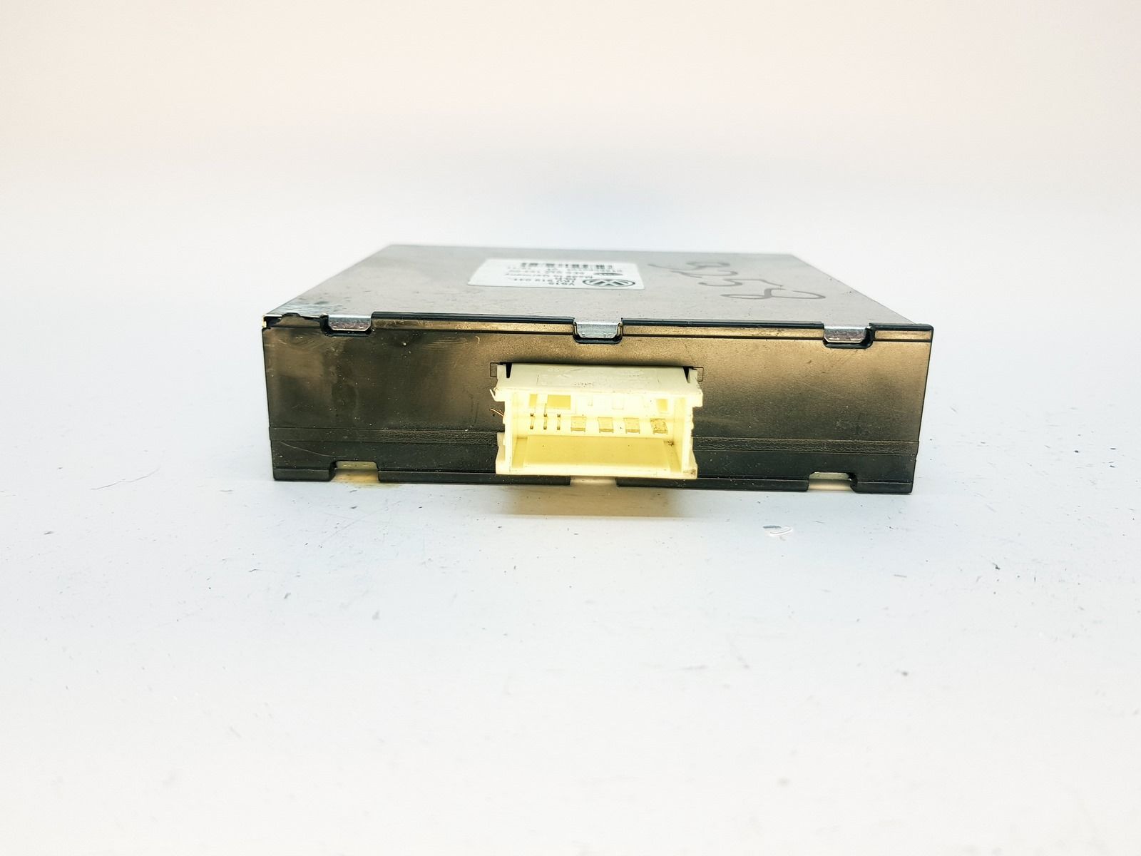 Ohjausyksikön moduuli VW 1K0919041 8ES010153 Hella 31541 main product photo