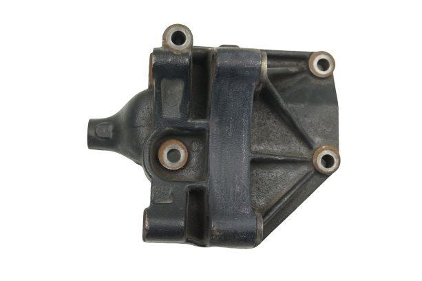 Moottorin vaihtovirtageneraattorin kiinnike 9631005880 Citroen Peugeot 1.6 main product photo