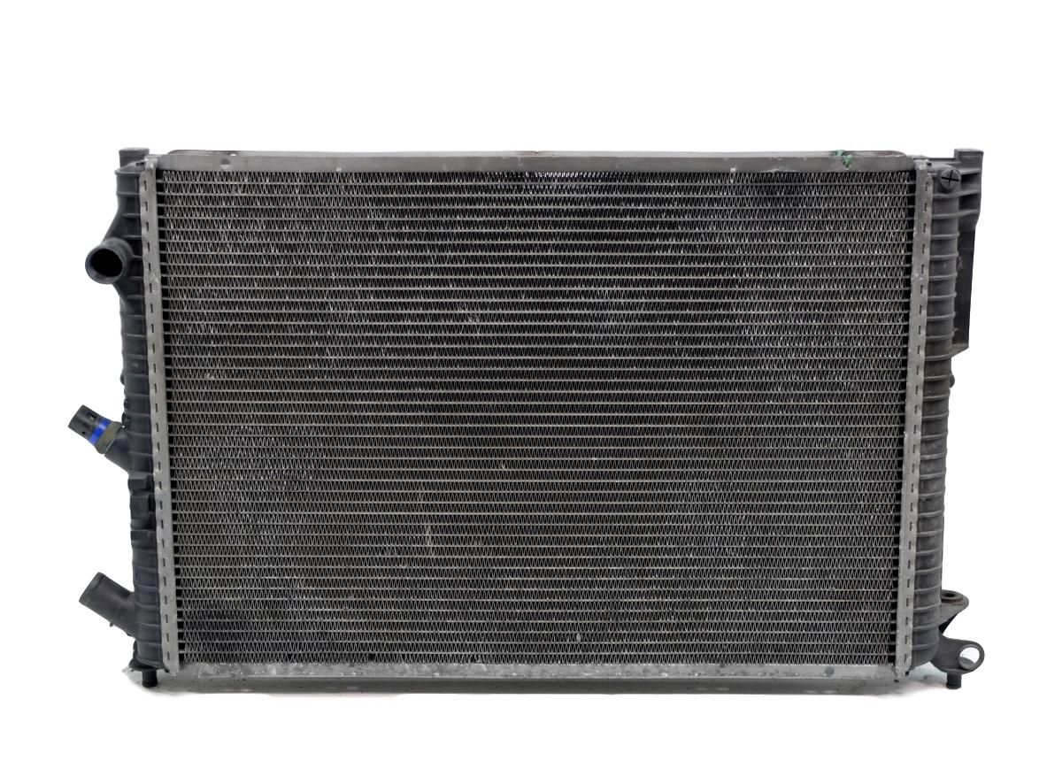 Jäähdytin Wody Renault Laguna 7700821916 Behr main product photo