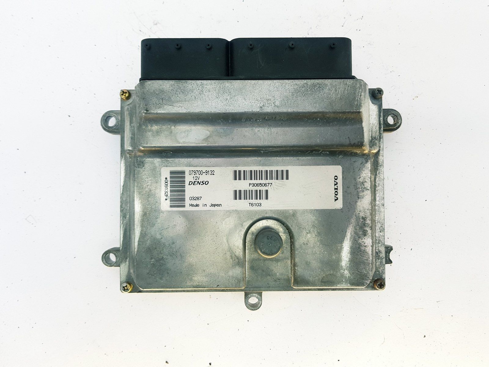 Moottorin Ohjausyksikkö Volvo 079700-9132 P30650677 Denso 32203 main product photo