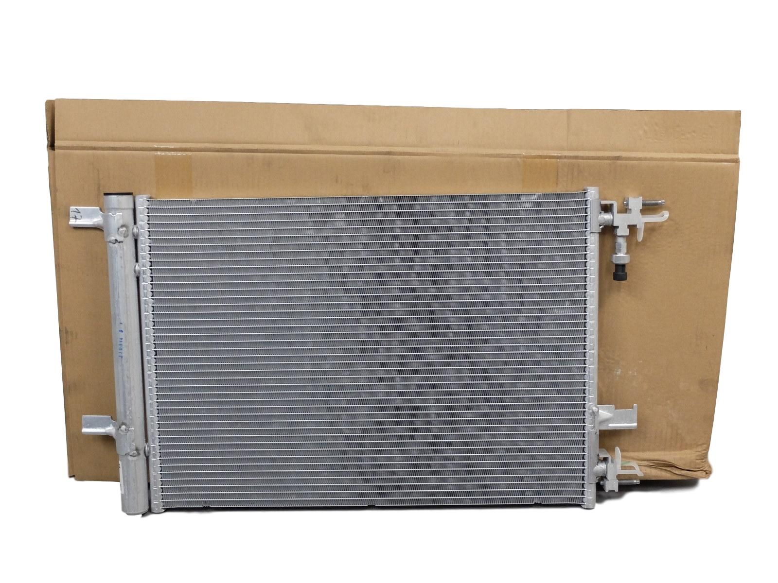 Ilmastointikondensaattori Opel Chevrolet 13377762 1850219 GM main product photo