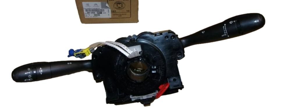 Ohjauspylvään Kytkin Uusi Alkuperäinen 98069851XT Peugeot main product photo