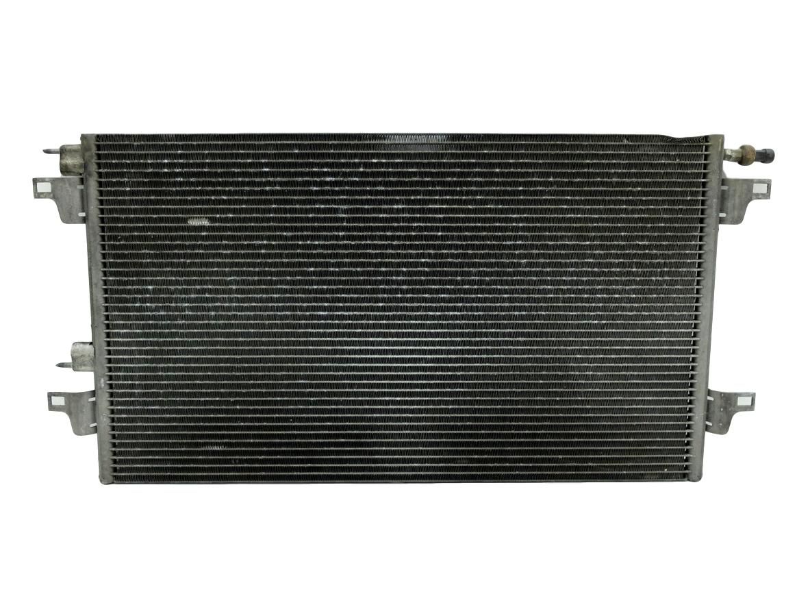Ilmastointikondensaattori Renault 8200008763 Behr 2324 main product photo